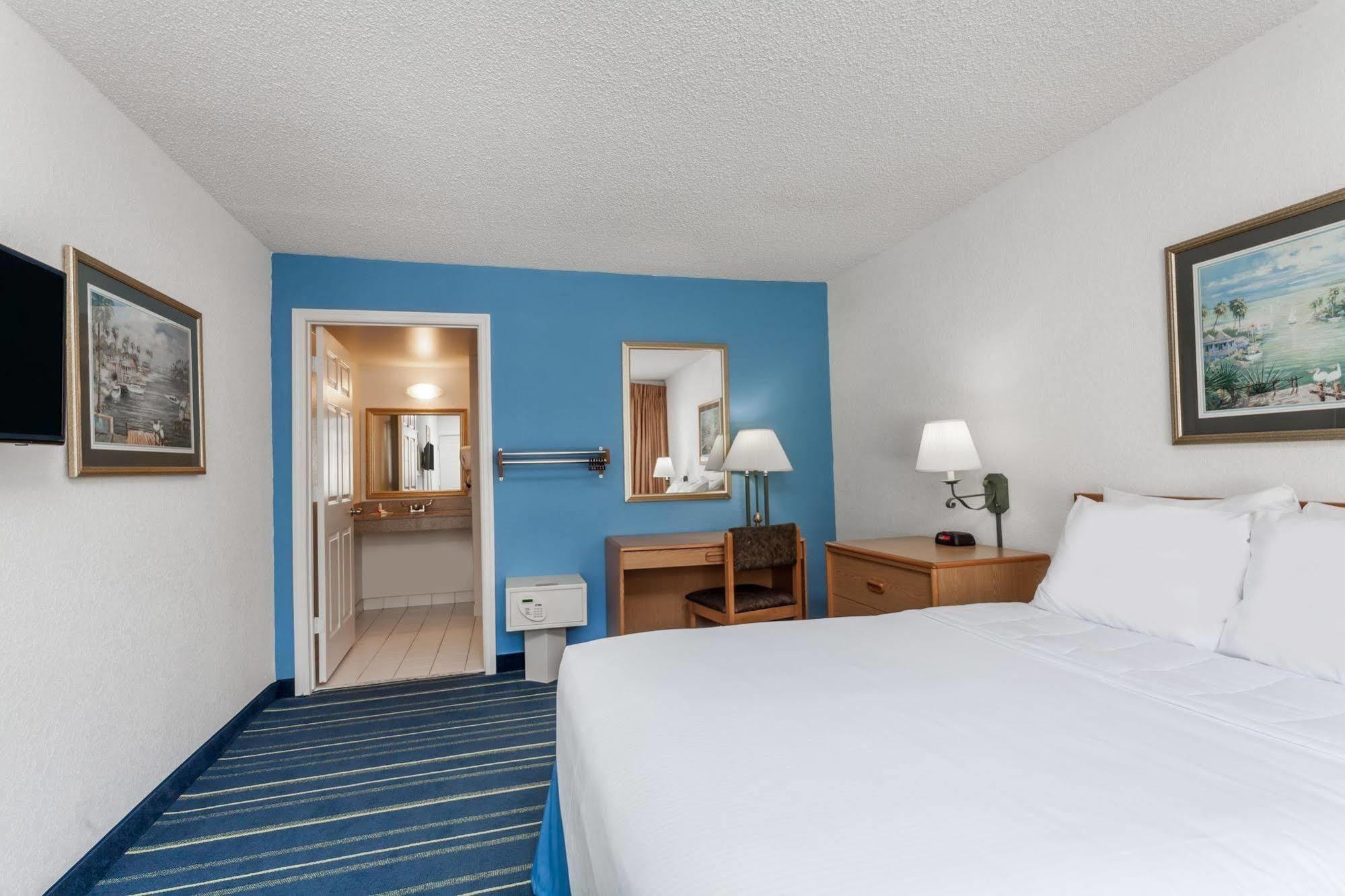 Days Inn By Wyndham West Palm Beach Extérieur photo