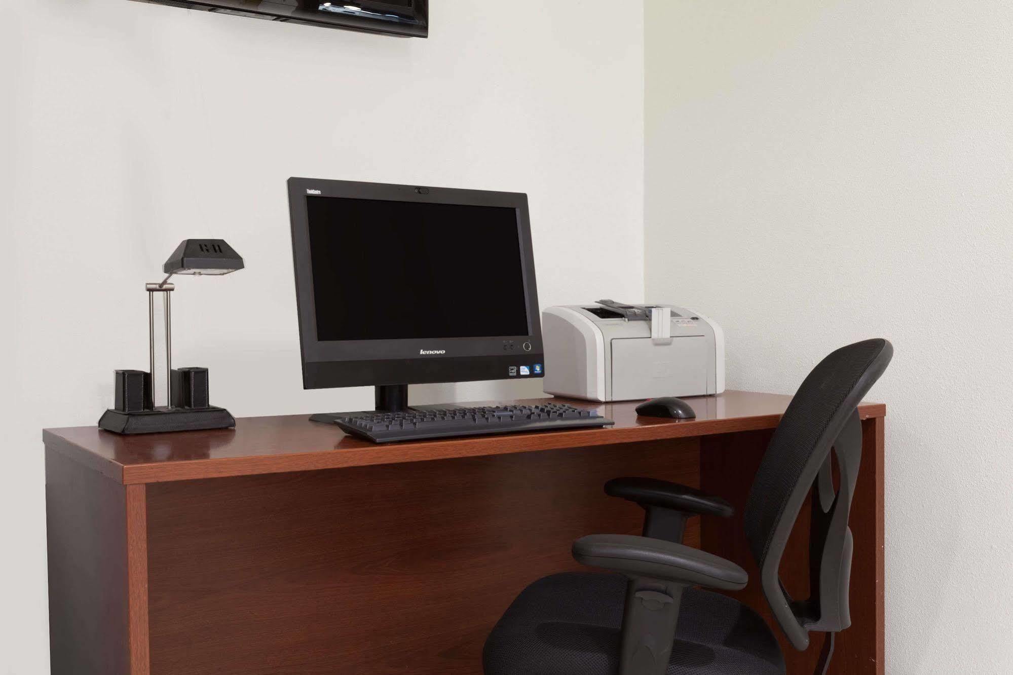 Days Inn By Wyndham West Palm Beach Extérieur photo