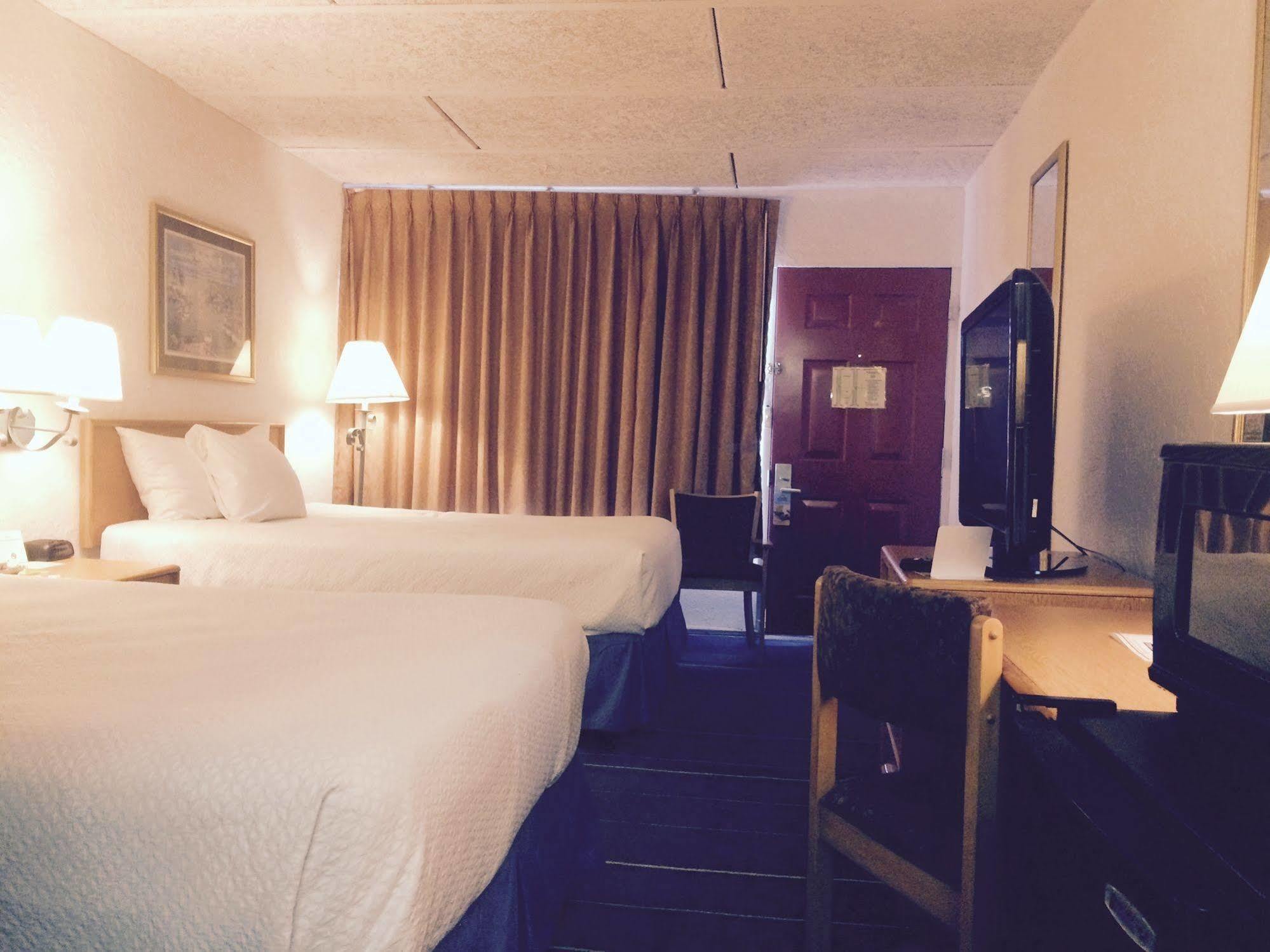 Days Inn By Wyndham West Palm Beach Extérieur photo