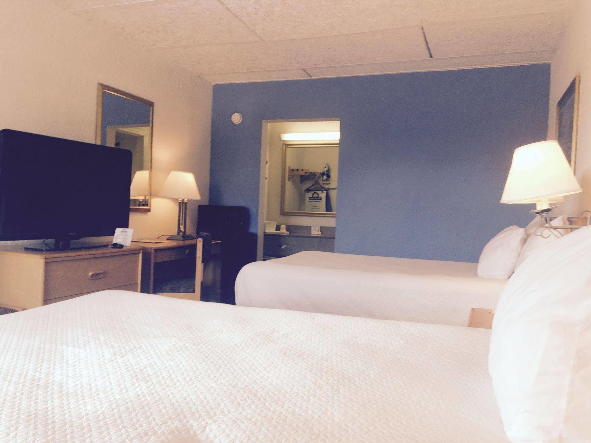 Days Inn By Wyndham West Palm Beach Extérieur photo